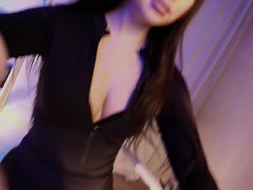 Foto porno Ganduri murdare cu hollyextra pe KUR.ro
