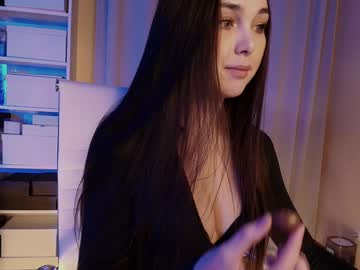 Foto porno Ganduri murdare cu hollyextra pe KUR.ro