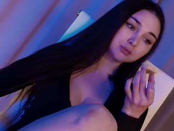 Foto porno Ganduri murdare cu hollyextra pe KUR.ro