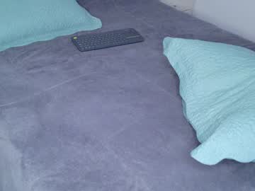 Foto porno Ce sexy este homeofsex_ pe KUR.ro