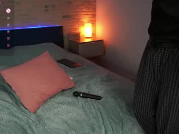 Foto porno Sex online cu honeymoon1100 pe KUR.ro