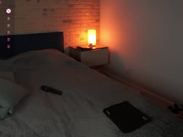 Foto porno Sex online cu honeymoon1100 pe KUR.ro