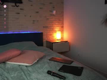 Foto porno Sex online cu honeymoon1100 pe KUR.ro