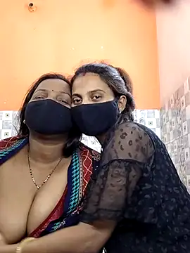 Foto porno hot_plak descoperita pe video chat pe KUR.ro