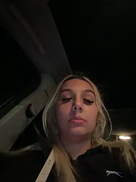 Foto porno Discutii intime cu hotamanda01 pe KUR.ro