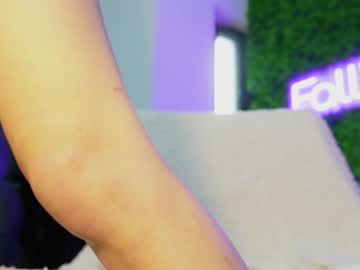 Foto porno Sex online cu hotfallingdevil pe KUR.ro