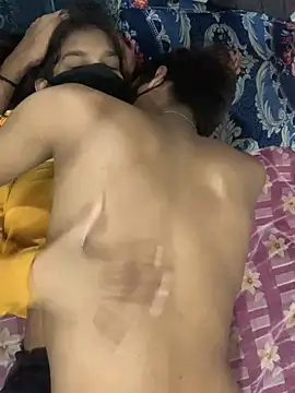 Foto porno Nebunii pe chat marca hottiess69 pe KUR.ro