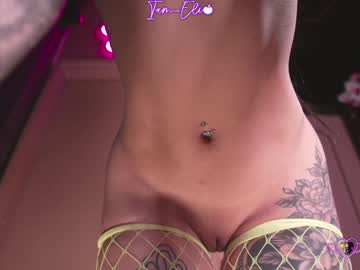 Foto porno iam_eli se dezbraca la web pe Chaturbate pe KUR.ro