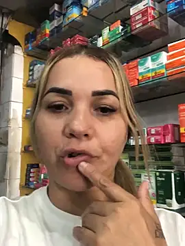 imoly99 descoperita pe video chat