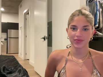 Foto porno Nebunii pe chat marca imrubyy pe KUR.ro