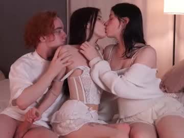 Foto porno Discutii intime cu indulgencex pe KUR.ro