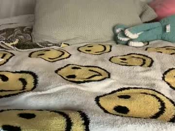 Foto porno innocentchurchgirl descoperita pe video chat pe KUR.ro