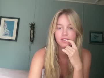 Foto porno Discutii intime cu isabellesings pe KUR.ro