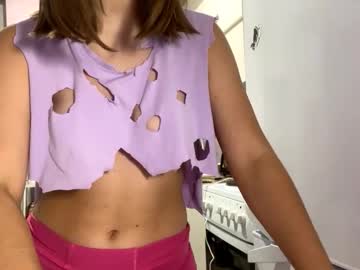 Foto porno isauratorkelson se dezbraca la web pe Chaturbate pe KUR.ro