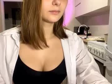 Foto porno isauratorkelson se dezbraca la web pe Chaturbate pe KUR.ro