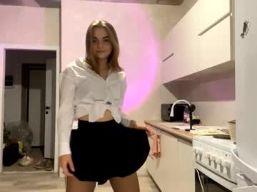 Foto porno isauratorkelson se dezbraca la web pe Chaturbate pe KUR.ro