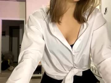 Foto porno isauratorkelson se dezbraca la web pe Chaturbate pe KUR.ro