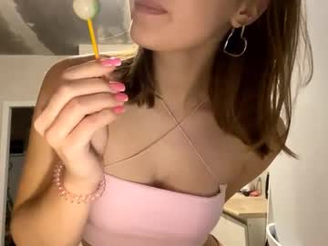 Foto porno isauratorkelson se dezbraca la web pe Chaturbate pe KUR.ro