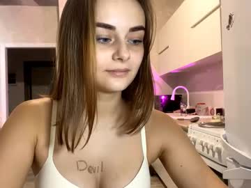 Foto porno isauratorkelson se dezbraca la web pe Chaturbate pe KUR.ro