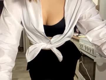 Foto porno isauratorkelson se dezbraca la web pe Chaturbate pe KUR.ro