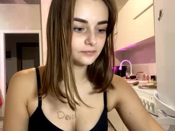 Foto porno isauratorkelson se dezbraca la web pe Chaturbate pe KUR.ro