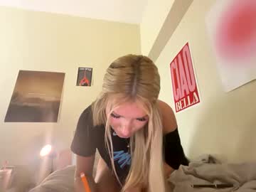 Foto porno itsabbyxx se dezbraca la web pe Chaturbate pe KUR.ro
