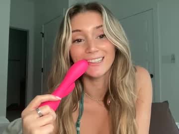 Foto porno itsamberdunn se dezbraca la web pe Chaturbate pe KUR.ro