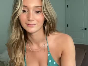 Foto porno itsamberdunn se dezbraca la web pe Chaturbate pe KUR.ro