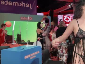 Foto porno Discutii intime cu itskassielee pe KUR.ro