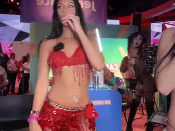 Foto porno Discutii intime cu itskassielee pe KUR.ro