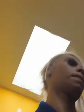 Foto porno Nebunii pe chat marca itspinkkk pe KUR.ro