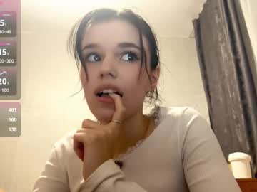 Foto porno janethcensky ne arata tot la camera pe KUR.ro