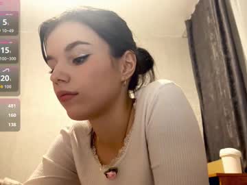 Foto porno janethcensky ne arata tot la camera pe KUR.ro