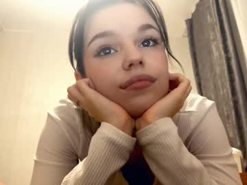 Foto porno janethcensky ne arata tot la camera pe KUR.ro