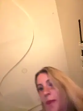 Foto porno Discutii intime cu jasminesummer pe KUR.ro