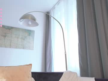Foto porno jelli_jennifer se dezbraca la web pe Chaturbate pe KUR.ro