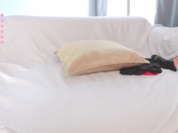 Foto porno jelli_jennifer se dezbraca la web pe Chaturbate pe KUR.ro
