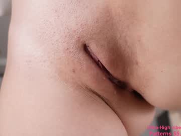 Foto porno jelli_jennifer se dezbraca la web pe Chaturbate pe KUR.ro