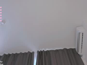Foto porno jelli_jennifer se dezbraca la web pe Chaturbate pe KUR.ro