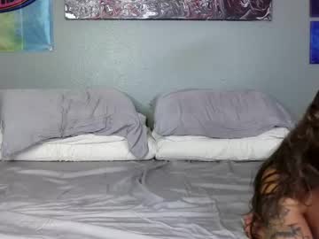Foto porno jennaxbarry se dezbraca la web pe Chaturbate pe KUR.ro