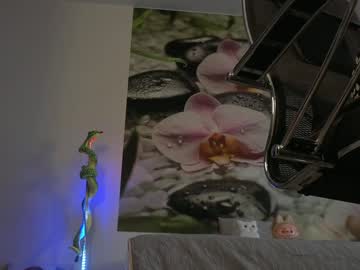 Foto porno Ganduri murdare cu jennycutey pe KUR.ro