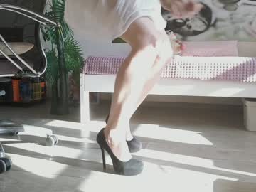 Foto porno Ganduri murdare cu jennycutey pe KUR.ro