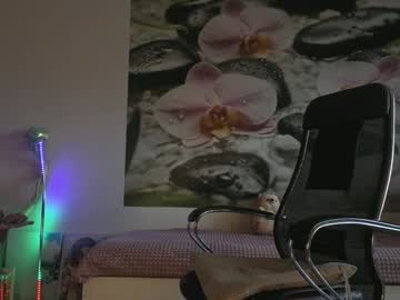 Foto porno Ganduri murdare cu jennycutey pe KUR.ro