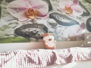 Foto porno Ganduri murdare cu jennycutey pe KUR.ro
