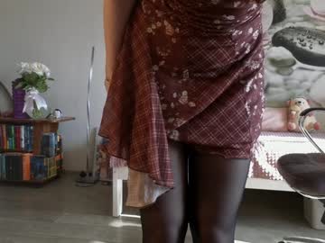 Foto porno Ganduri murdare cu jennycutey pe KUR.ro