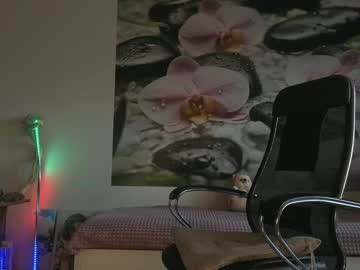 Foto porno Ganduri murdare cu jennycutey pe KUR.ro