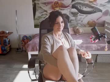 Foto porno Ganduri murdare cu jennycutey pe KUR.ro