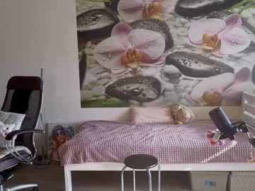 Foto porno Ganduri murdare cu jennycutey pe KUR.ro