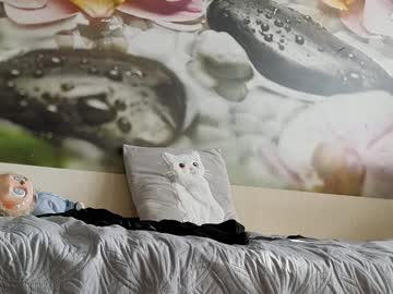 Foto porno Ganduri murdare cu jennycutey pe KUR.ro