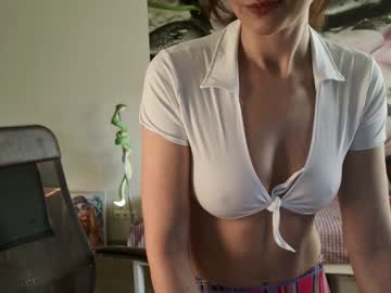 Foto porno Ganduri murdare cu jennycutey pe KUR.ro